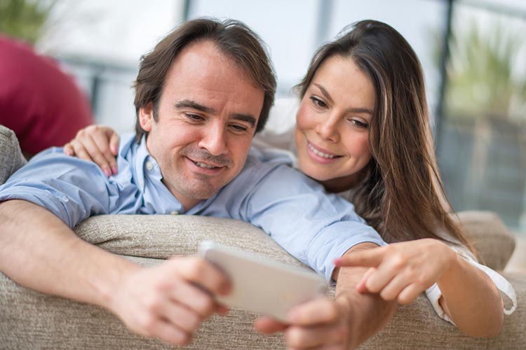 Kostenlose online-latino-dating-kontaktanzeigen